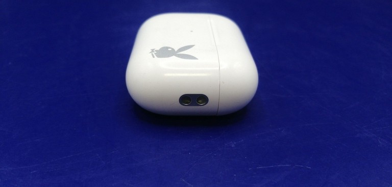 Дешево Apple airpods pro 2nd generation with magsafe charging case usb-c з ломбарду