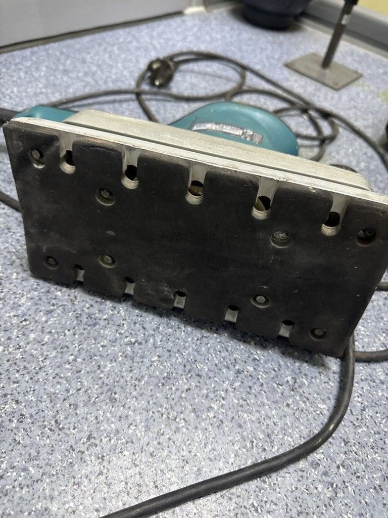 Оголошення Makita BO4901 Б/У