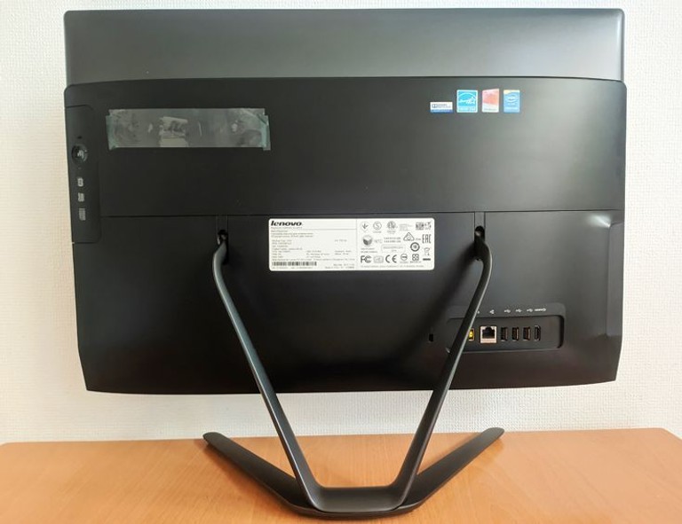 Дешиво LENOVO C50-30 23" с ломбарда