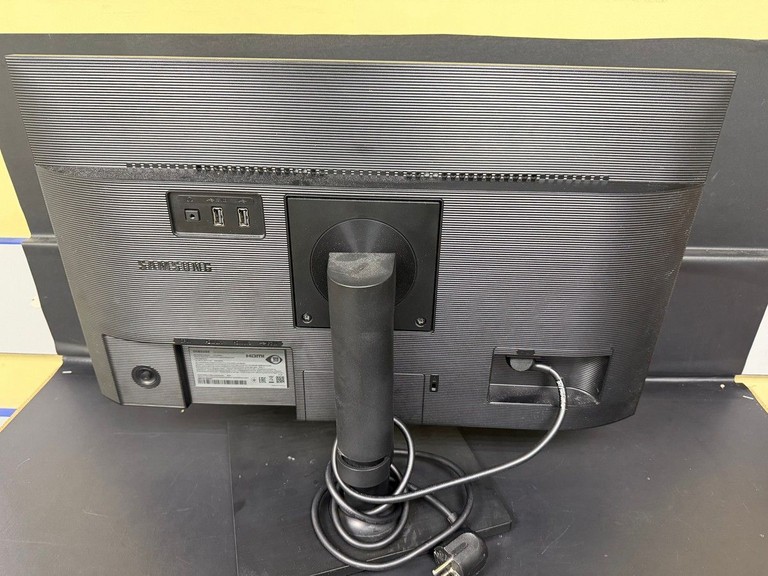 Оголошення Samsung f24t450fq Б/У