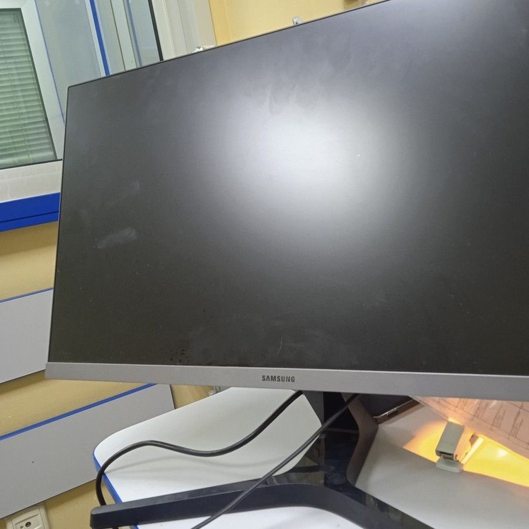 Купити Samsung s24r350fhi ls24r350fhixci Б/У