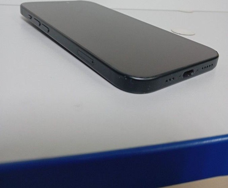 Apple iPhone 15 128GB Green Код:01-201070752. Зображення 6
