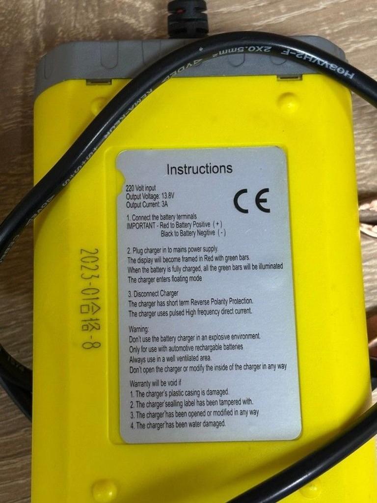 Дешево Без Виробника 12v car jump starter з ломбарду