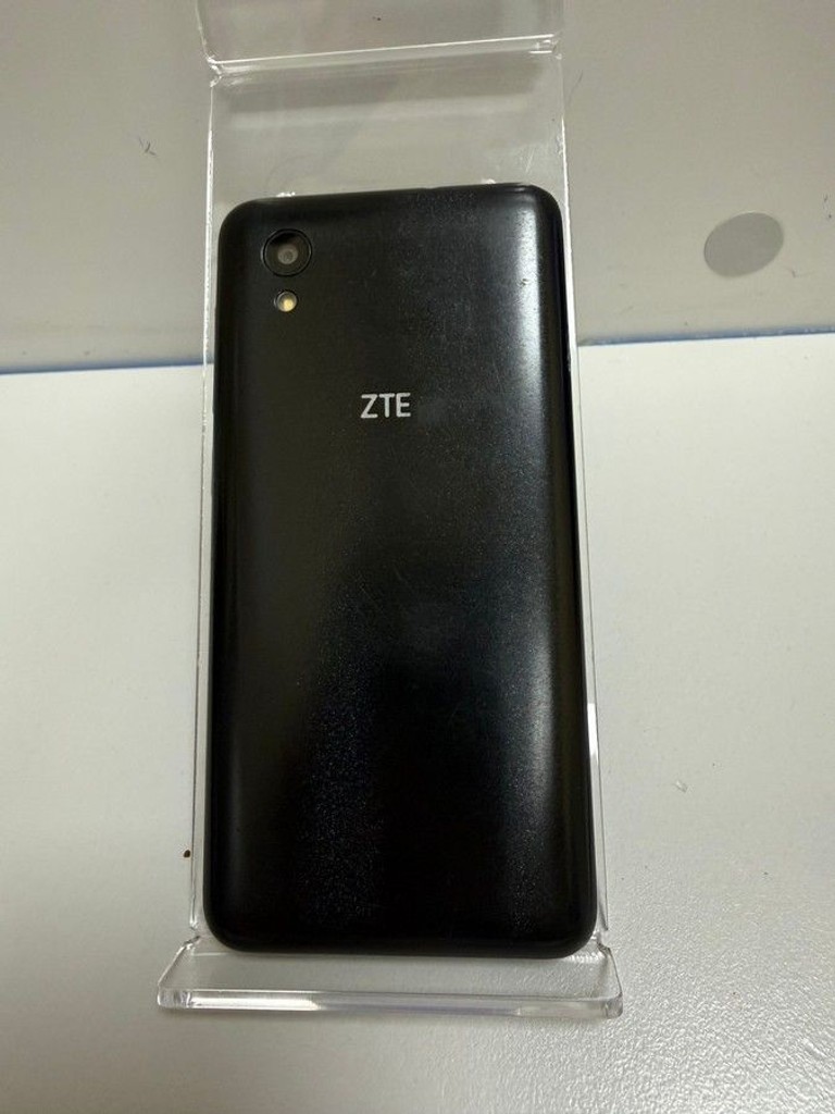 Купити Zte Blade L8 1/16GB Black Б/У