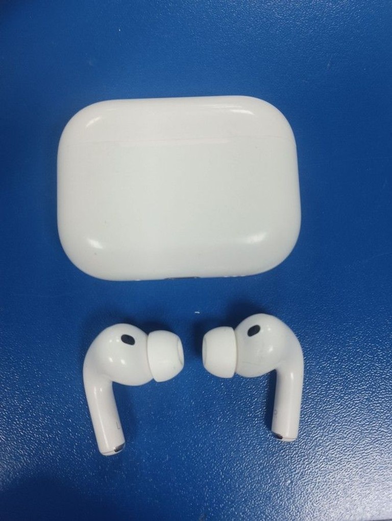 Розпродаж AirPods Pro 3, продавець Техноскарб