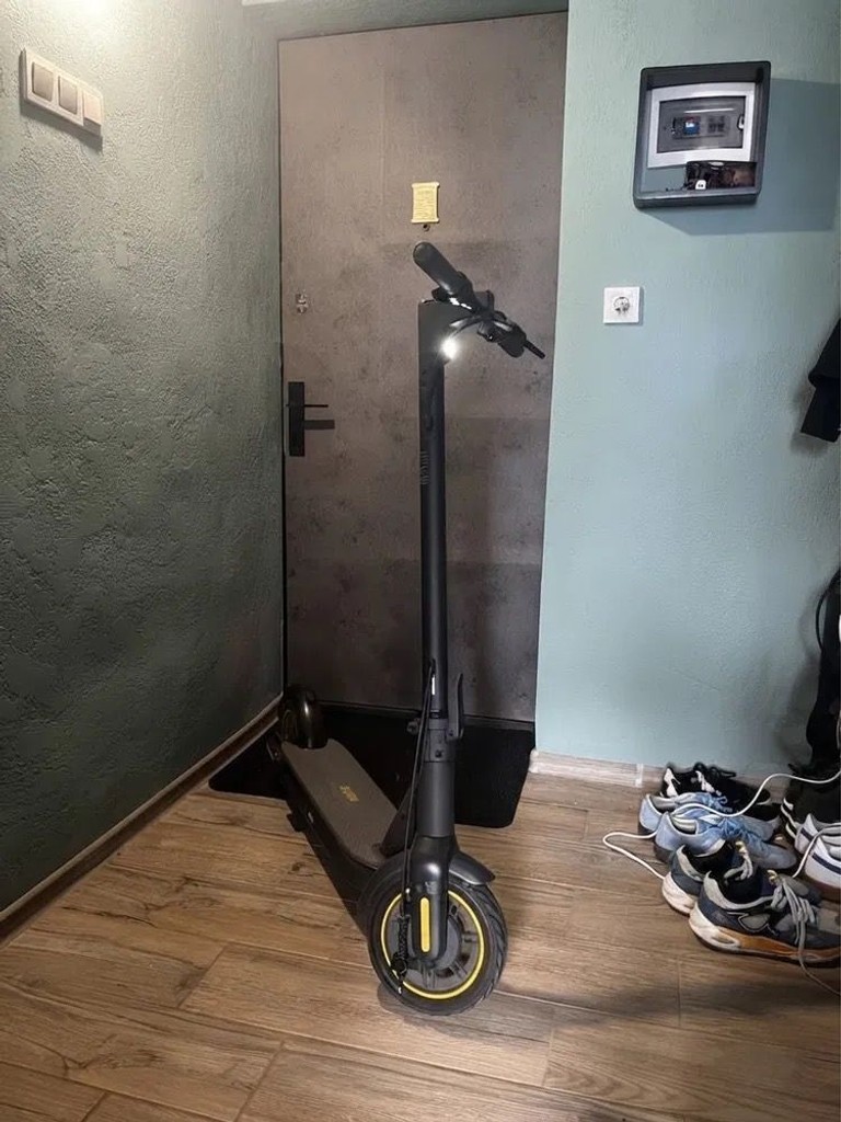 Купити Ninebot SEGWAY KickScooter MAX G30P Б/У