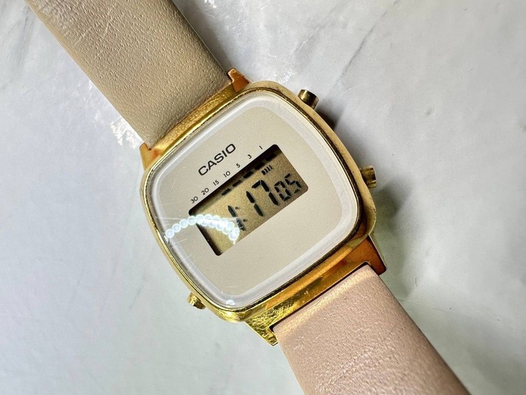 Распродажа Casio LA670WEFL-9EF, продавец Техноскарб
