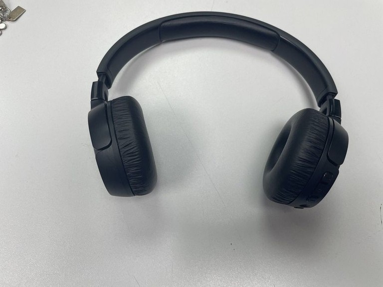 Оголошення Jbl tune 670nc Б/У