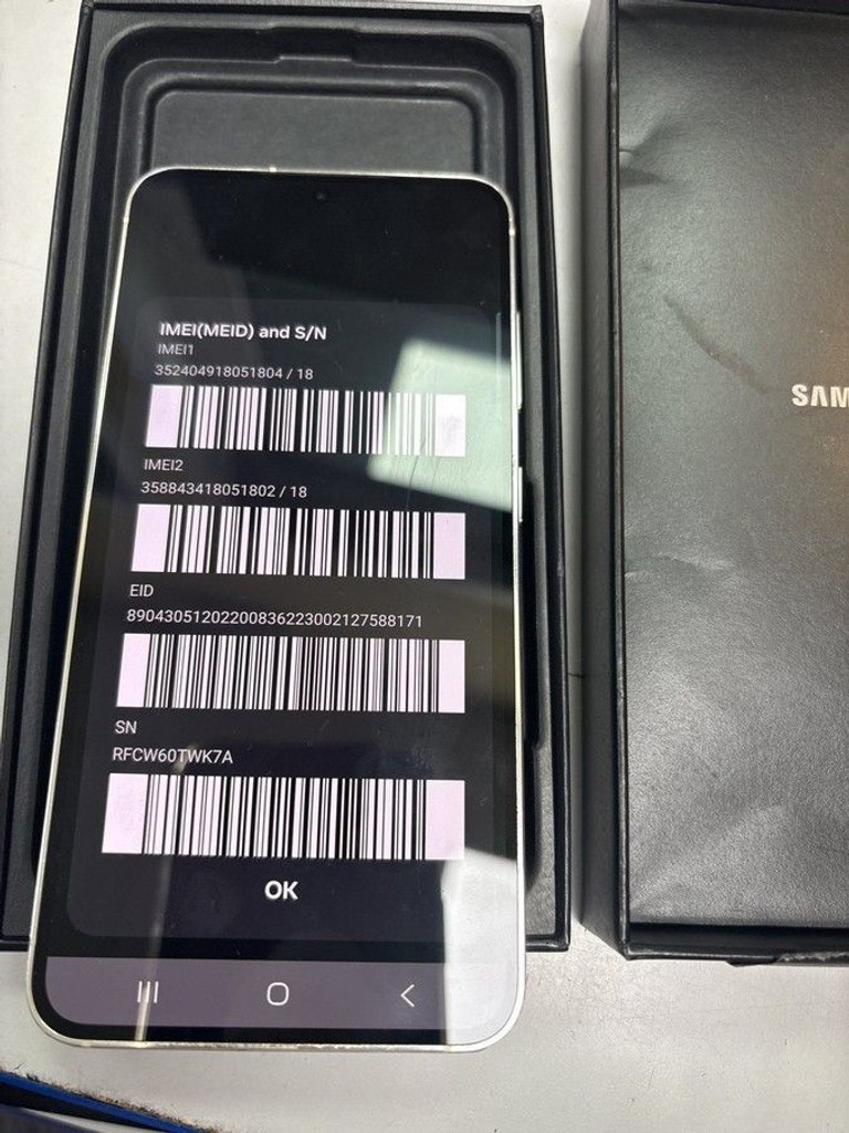 Дешево Samsung galaxy s23 8/128gb з ломбарду