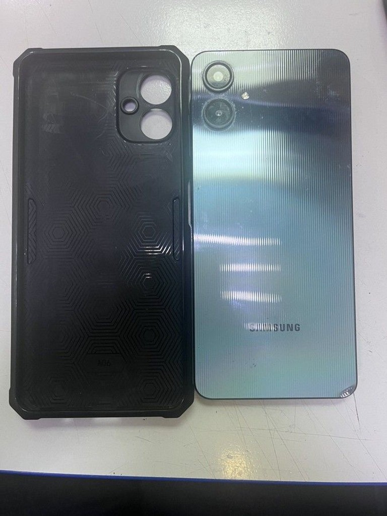 Дешиво Samsung galaxy a06 4/128gb с ломбарда