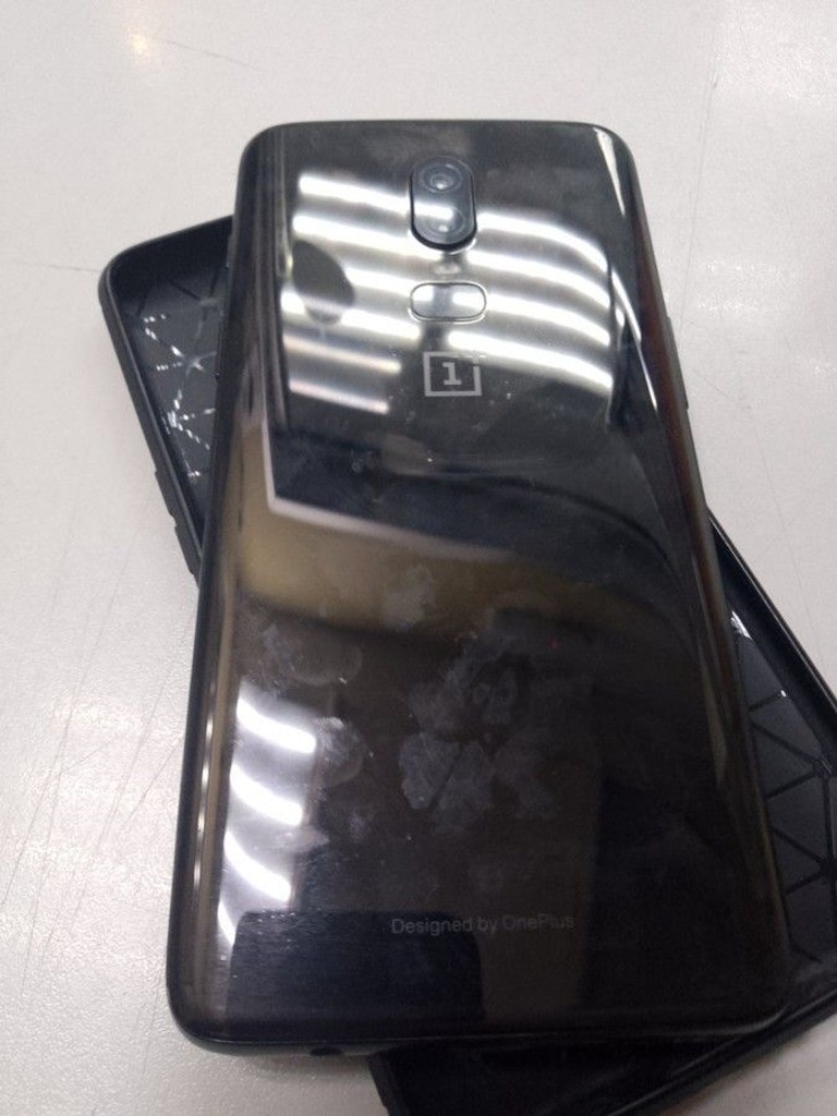 Оголошення Oneplus 6 8/128gb Б/У