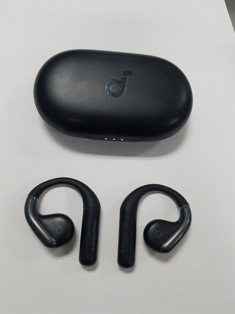Дешиво Anker soundcore aerofit pro с ломбарда