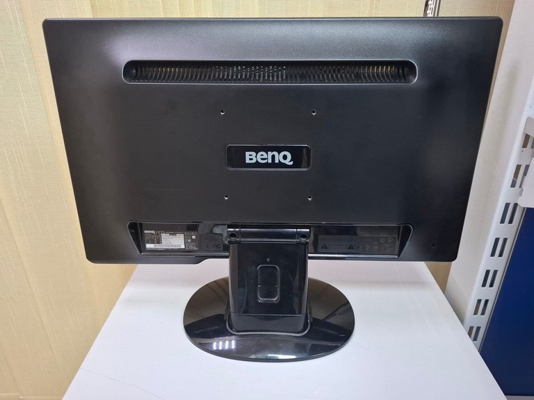Дешиво Benq g2220hd с ломбарда