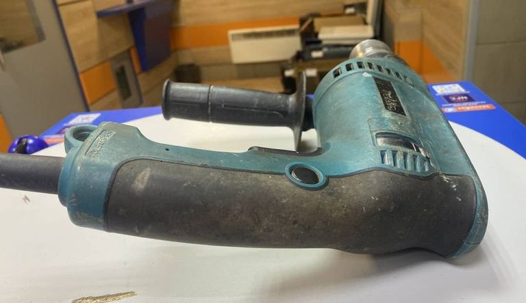 Дешиво Makita hp1621 с ломбарда