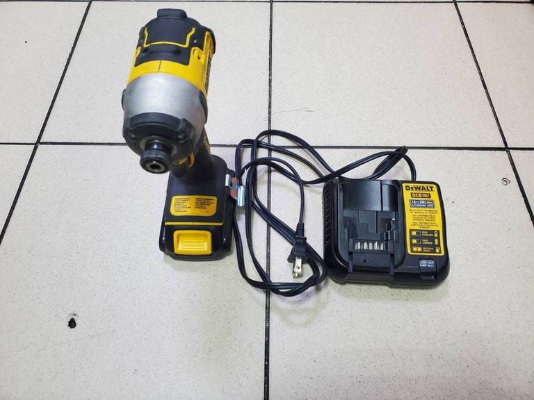 Dewalt dcf 809d2t 2акб 20v li-ion 3ah