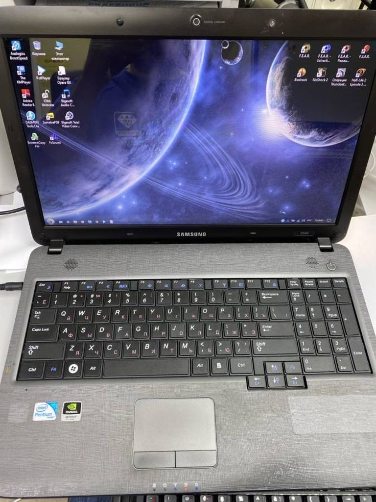 Купити Samsung єкр. 15,5/ pentium core duo t4300 2,1ghz /ram2gb/ hdd250gb/ gf 320m Б/У