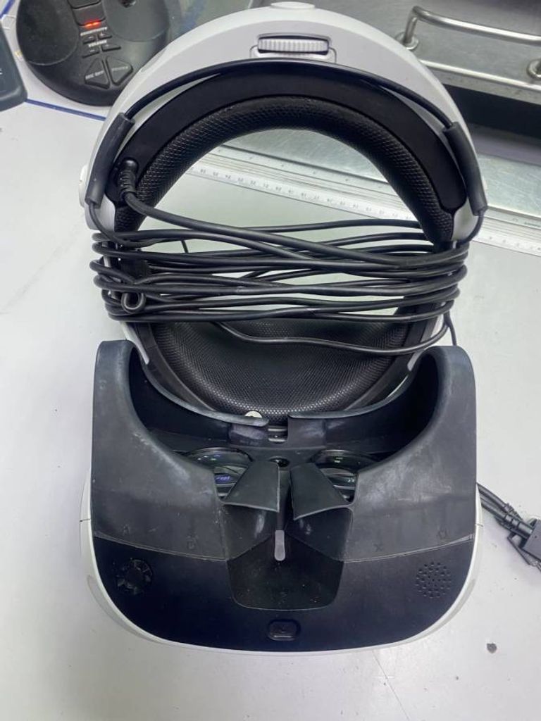 Оголошення Sony cuh-zvr2 playstation vr + camera + move Б/У
