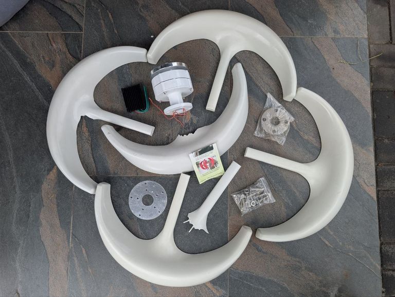 Купить Новий. Уцінка. Вітрогенератор вертикальний «Куля» 300 вт 12v/24v. Б/У