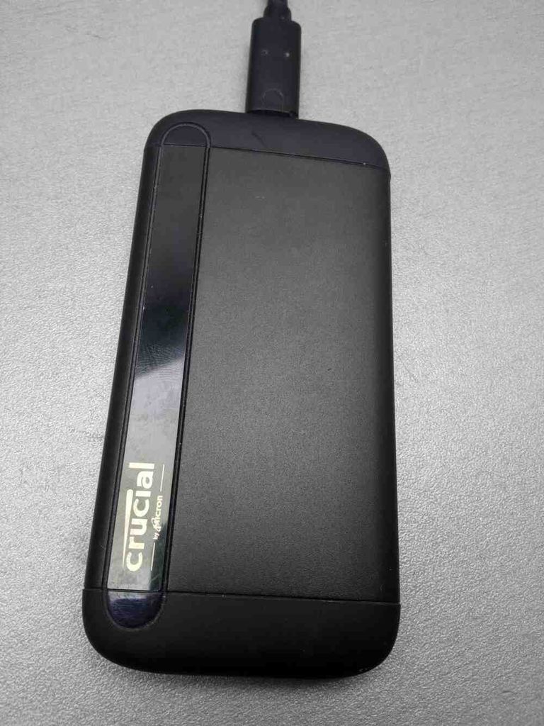 Дешиво Crucial X8 1 TB (CT1000X8SSD9) с ломбарда