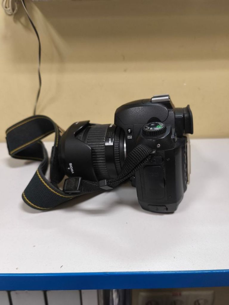 Дешиво Sigma af 18-200mm 1:3.5-6,3 dc іі hsm с ломбарда