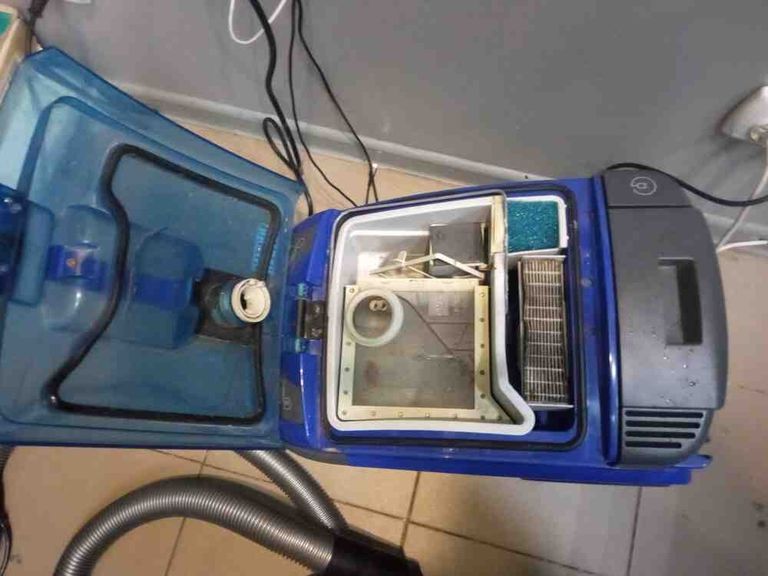 Купити Thomas TWIN TT Aquafilter (788535) Б/У