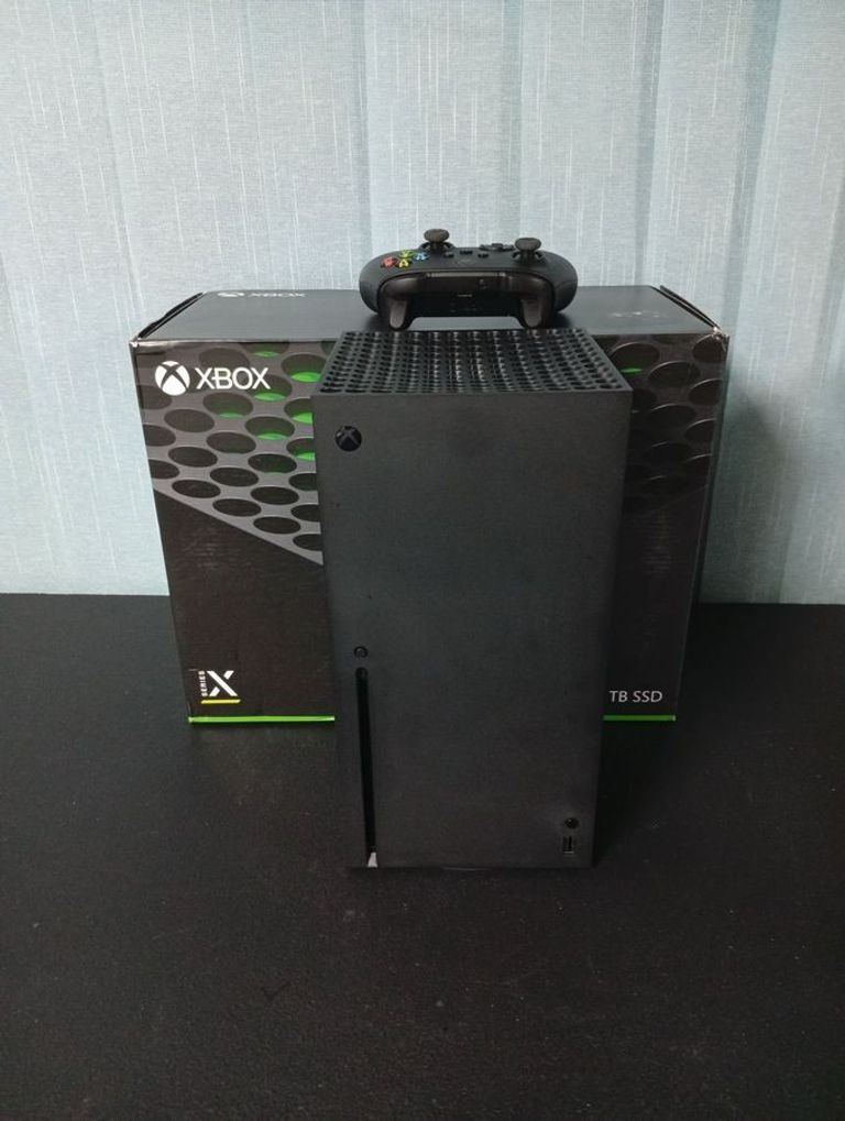 Купить Microsoft xbox series x 1tb Б/У