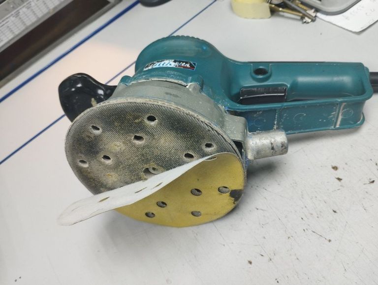 Дешиво Makita BO6030 с ломбарда