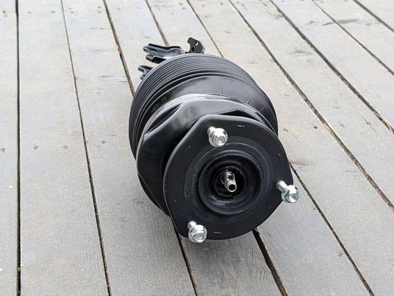 Акція! Амортизатор передній лівий TOYOTA 48020-48075. НОВИЙ! Код:null. Изображение 9