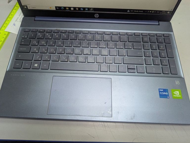 Дешево Hp 15/core i5-1135g7 ddr4/8gb ddr4/hdd *відсутній/ssd 256 gb/geforce mx350 2gb з ломбарду