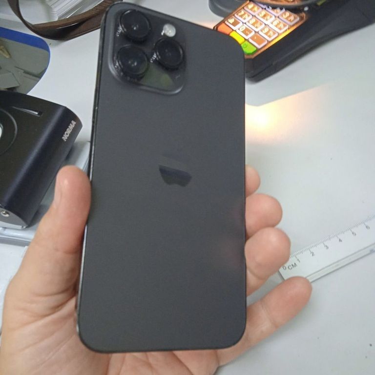 Дешево Apple iPhone 14 Pro Max 256GB Deep Purple (MQ9X3) з ломбарду