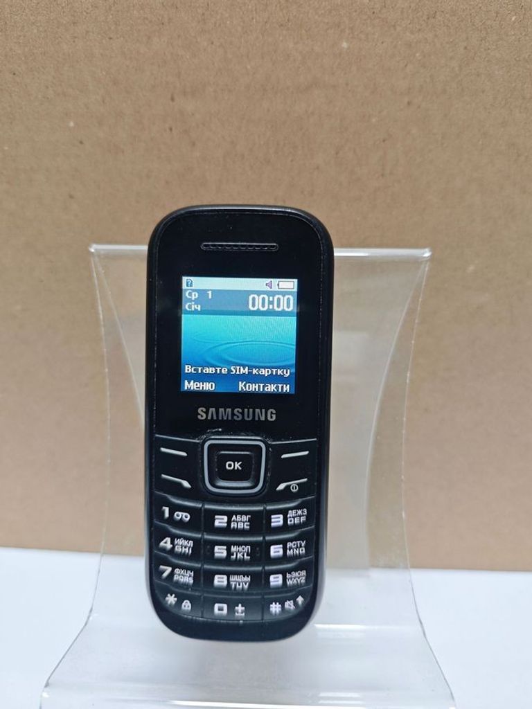 Дешиво Samsung e1200i с ломбарда