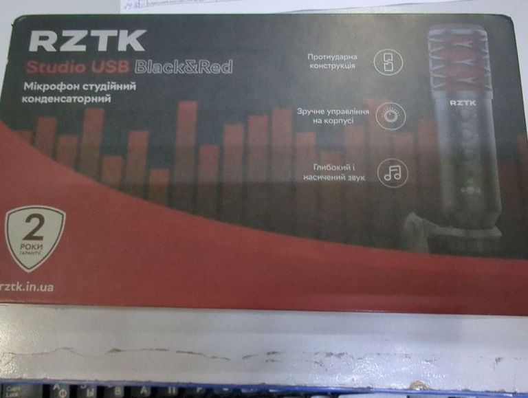 Дешево Rztk studio usb black&red з ломбарду
