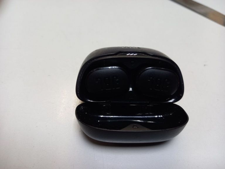 Дешиво Jbl tune buds с ломбарда