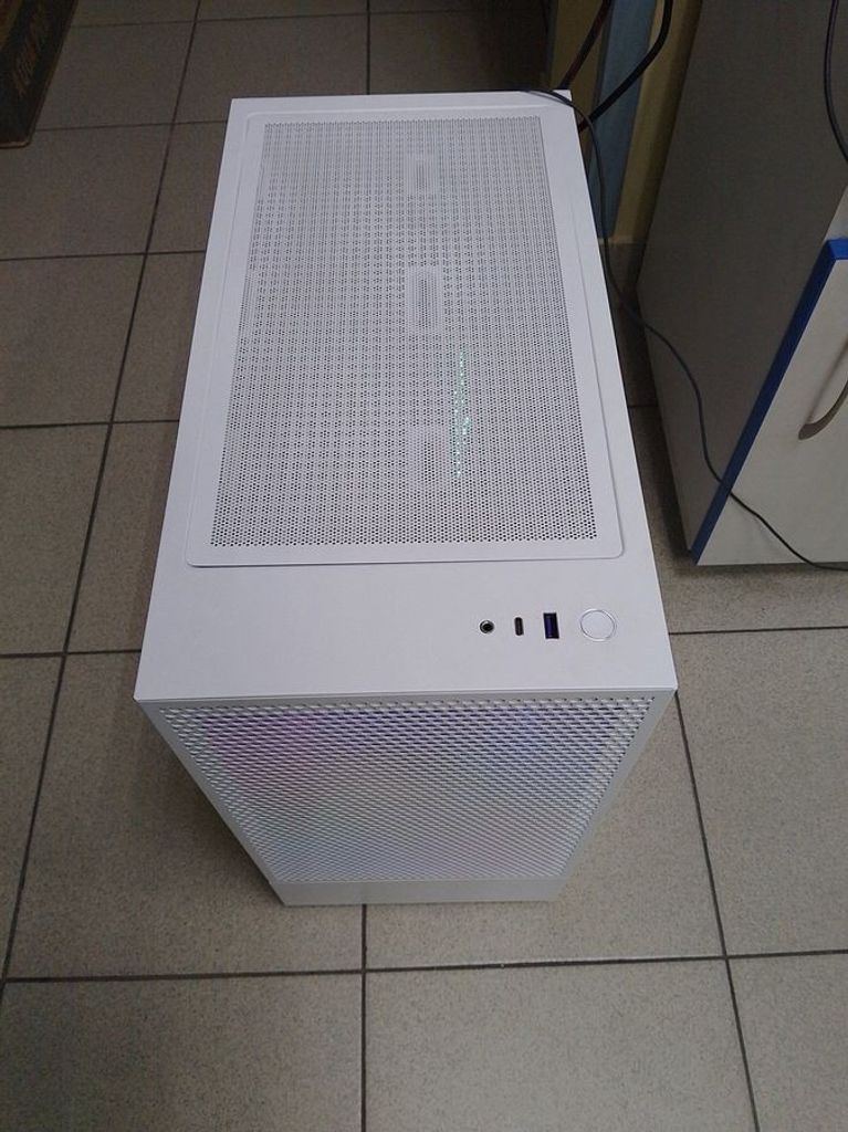 Дешево Пк intel core i5-13600kf/ram 32 gb/hdd відсутній+відсутній/ssd 1000 gb+відсутній/nvidia rtx 4070ti (ge з ломбарду