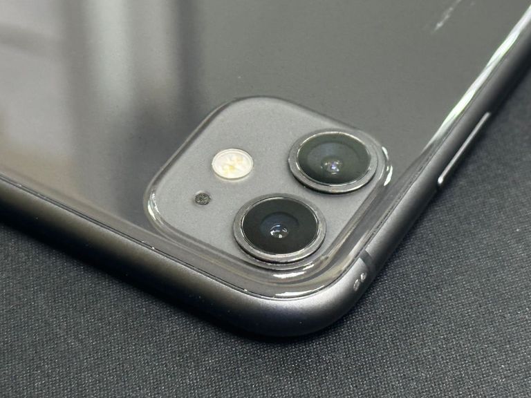 Дешево Apple iPhone 11 64GB White (MWL82) з ломбарду