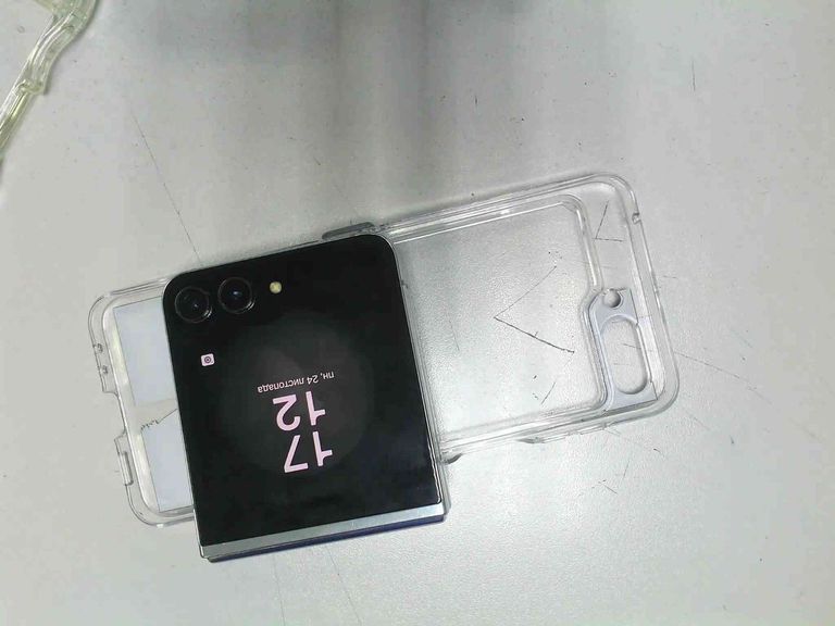 Объявление Samsung galaxy flip5 8/512gb Б/У