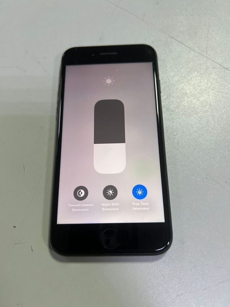 Розпродаж Apple iPhone SE 2020 64GB Black Slim Box (MHGP3), продавець Техноскарб