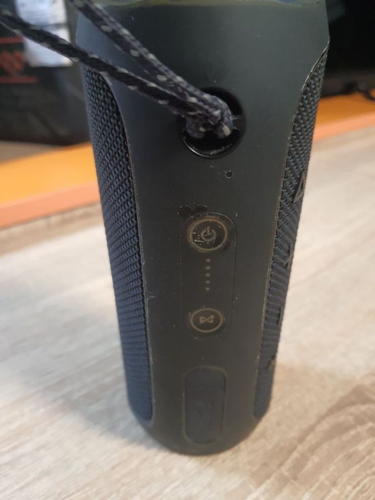 Дешево Jbl flip 4 з ломбарду