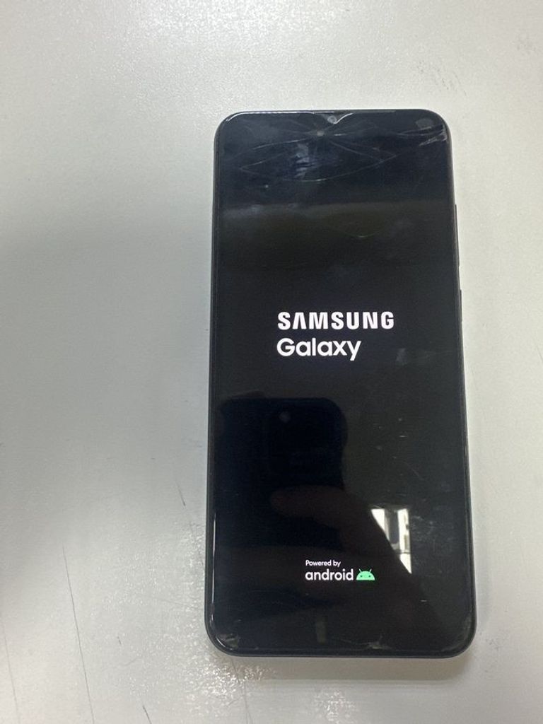 Купити Samsung galaxy a04e a042f 3/32gb Б/У