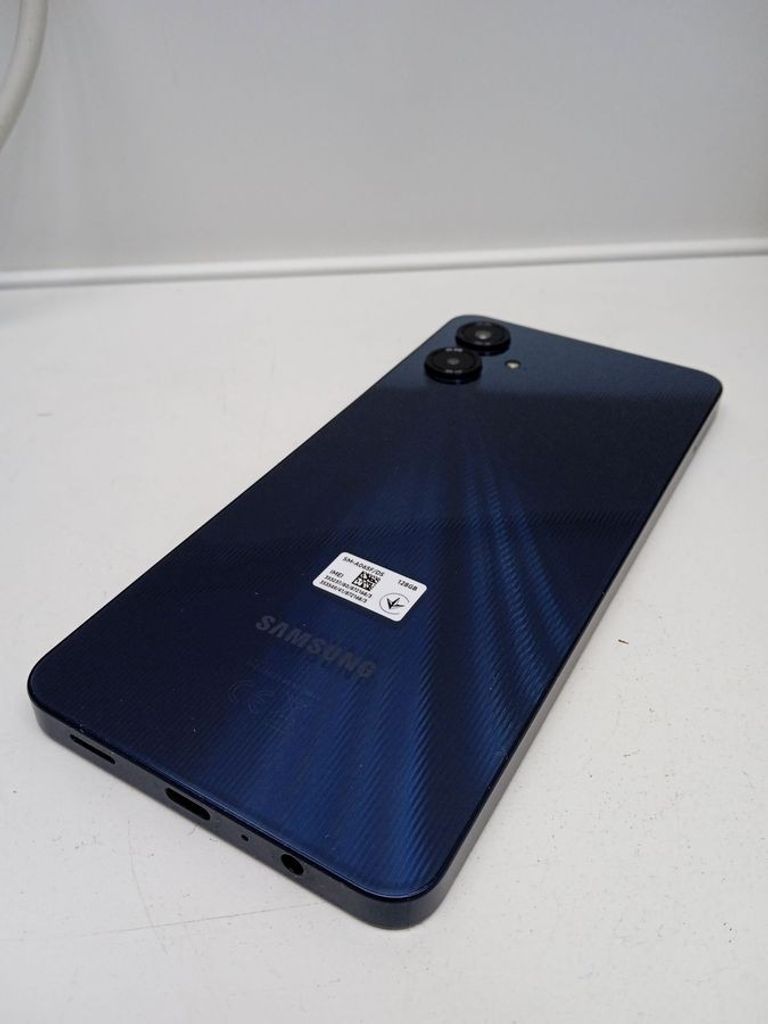 Распродажа Samsung galaxy a06 4/128gb, продавец Техноскарб