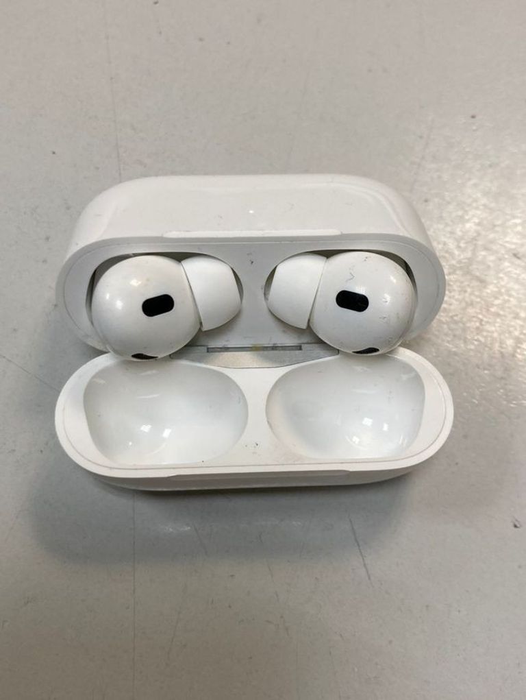 Apple airpods pro 2nd generation with magsafe charging case usb-c Код:01-200858333. Зображення 10