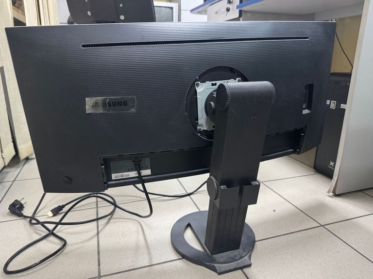 Дешево Samsung c34h890 / lc34h890 з ломбарду