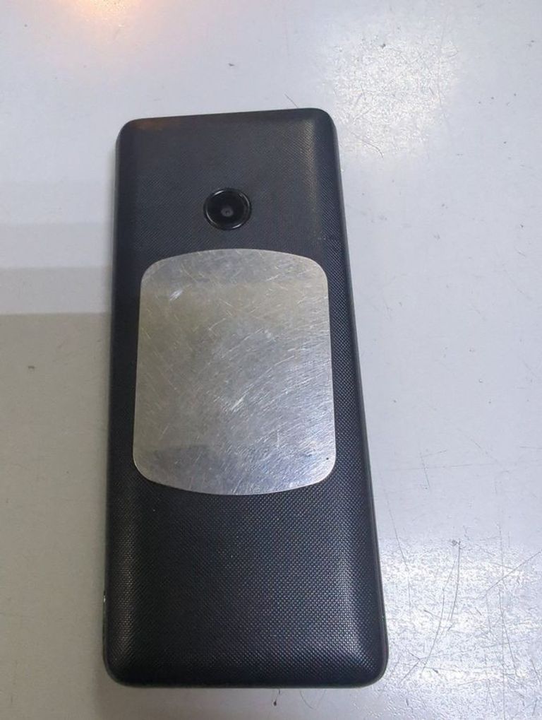 Дешево Philips xenium e169 з ломбарду