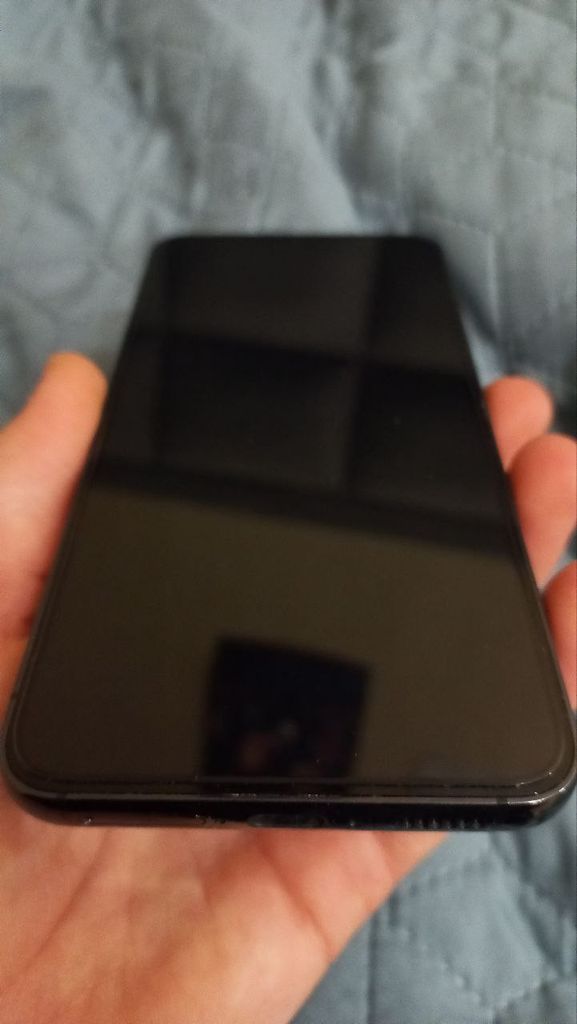 Дешево Samsung Galaxy S23 8/256GB Graphite (SM-S911BZAG) з ломбарду