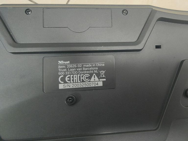 Дешево Trust без моделі з ломбарду