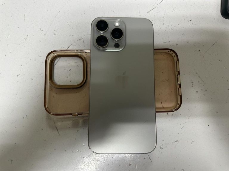 Розпродаж Apple iphone 16 pro max 1tb, продавець Техноскарб