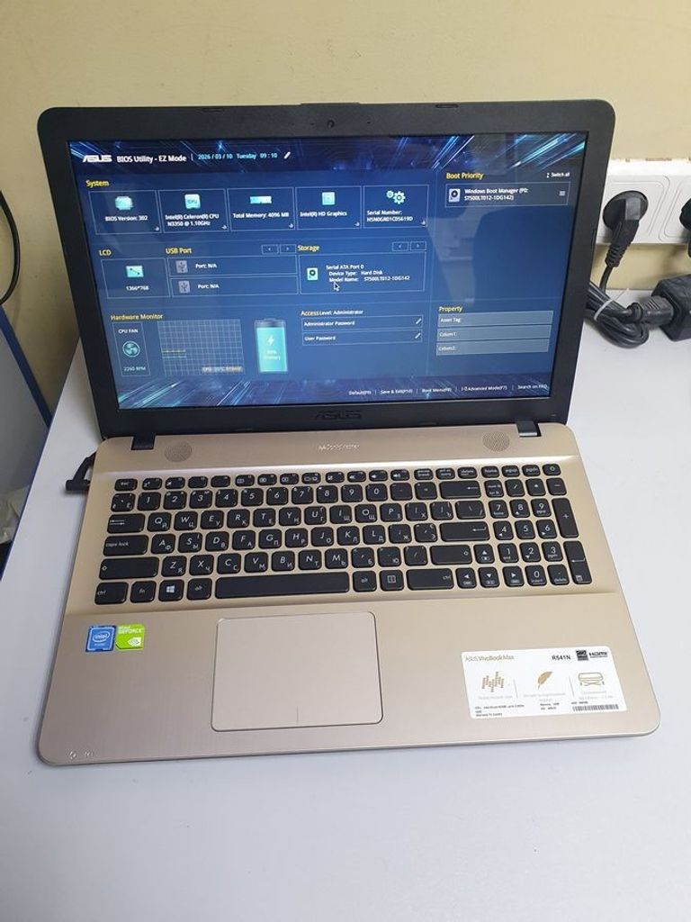 Купить Asus 15/celeron n3350 ddr3/4gb ddr3/hdd 500 gb/ssd *відсутній/geforce 810m Б/У