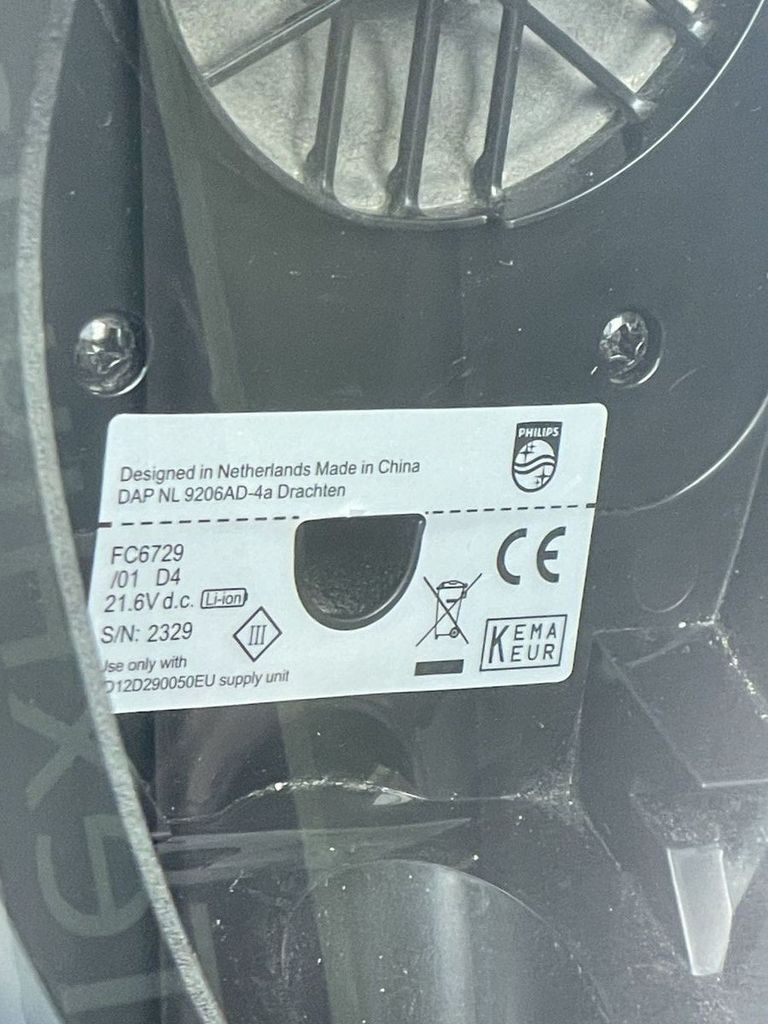 Дешиво Philips SpeedPro Aqua FC6729/01 с ломбарда