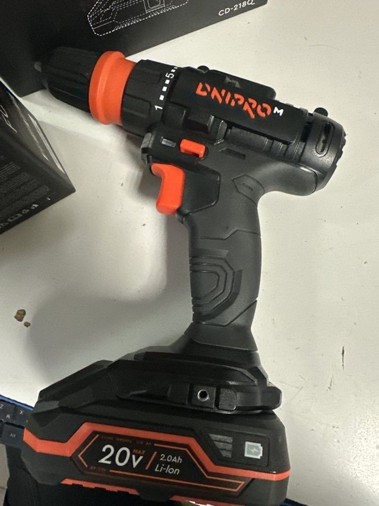 Оголошення Dnipro-M cd-218q 1акб 2ah зп Б/У