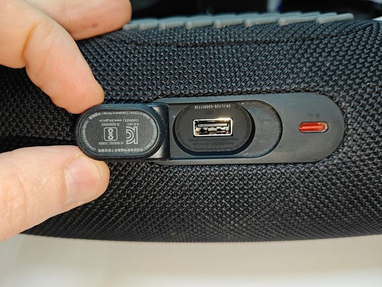 Оголошення Jbl charge 5 Б/У